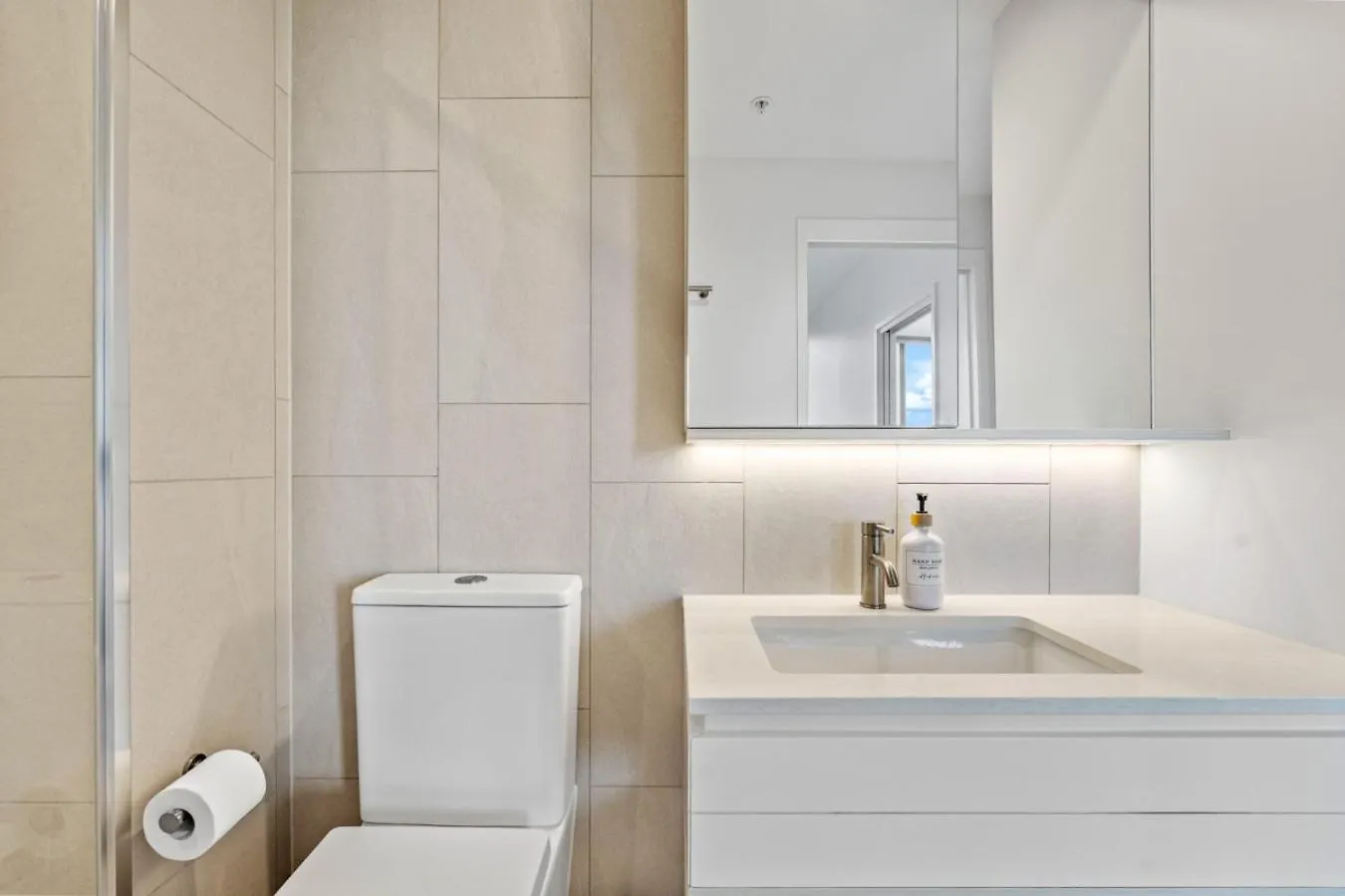 Apartment The Vista Coastline View 2Br Unit In Signature Broadbeach With Parking And Pool Gold Coast