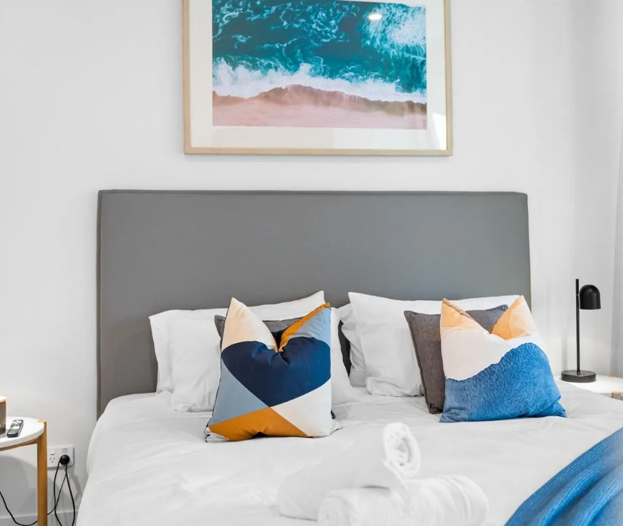 Apartment The Vista Coastline View 2Br Unit In Signature Broadbeach With Parking And Pool Gold Coast Australia