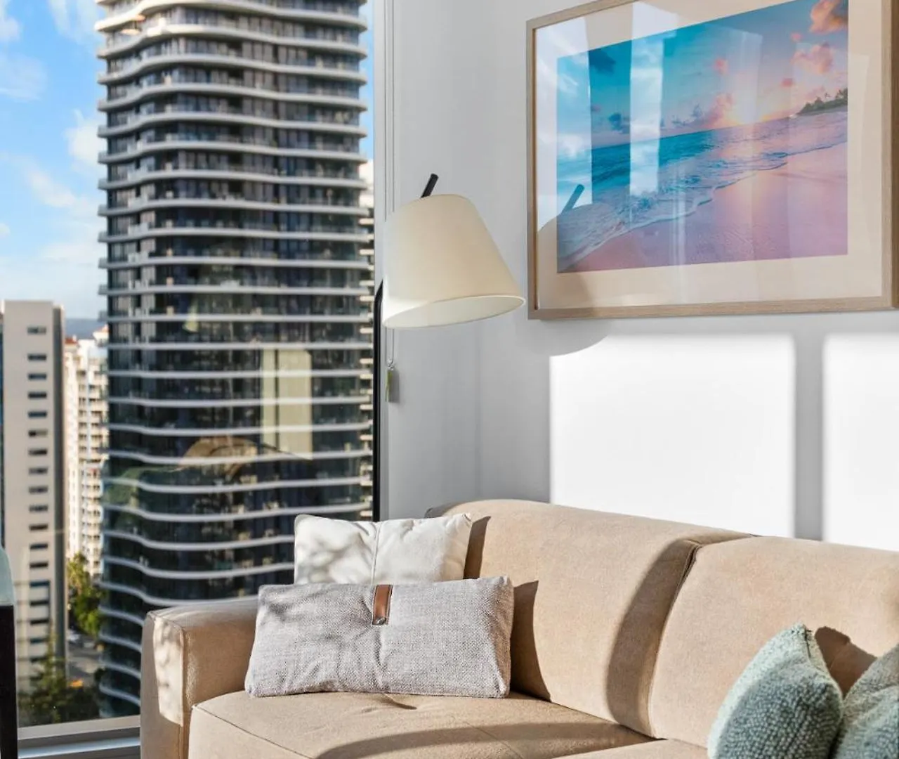Apartment The Vista Coastline View 2Br Unit In Signature Broadbeach With Parking And Pool Gold Coast